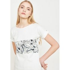 Bluzki damskie: Simple – Bluzka