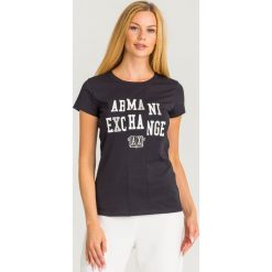 T-SHIRT Armani Exchange. Czarne t-shirty damskie Armani Exchange, s, z nadrukiem, z bawełny, z okrągłym kołnierzem. Za 137,40 zł.