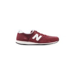Buty New Balance U420RDW. Czerwone trampki męskie New Balance, bez wzorów, bez zapięcia. Za 285,09 zł.