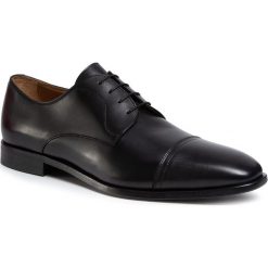 Półbuty BOSS - Lisbon 50425037 10221468 01 Black 001. Czarne buty wizytowe męskie Boss, ze skóry, bez zapięcia. W wyprzedaży za 729,00 zł.