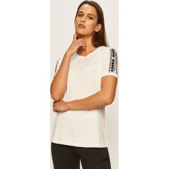 Diadora - T-shirt. Białe bluzki damskie Diadora, s, z aplikacjami, z bawełny, casualowe, z okrągłym kołnierzem, z krótkim rękawem. W wyprzedaży za 59,90 zł.