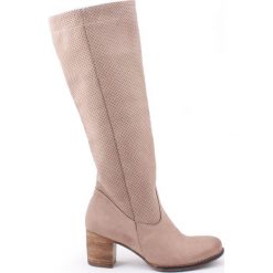 Kozaki dziurkowane - skóra naturalna - model 155 - kolor cappuccino. Pomarańczowe kozaki damskie Zapato, do pracy, na lato, ze skóry, biznesowe, na wysokim obcasie, na obcasie, bez zapięcia. W wyprzedaży za 317,00 zł.