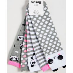 Skarpetki z motywem pandy - Wielobarwny. Skarpetki damskie Sinsay, bez wzorów. Za 14,99 zł.