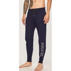 Polo Ralph Lauren - Spodnie piżamowe. Niebieskie piżamy męskie Polo Ralph Lauren, s, z nadrukiem, z bawełny. W wyprzedaży za 219,90 zł.