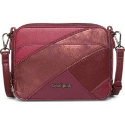Desigual torebka damska Priya Jasper burgundowa. Czerwone torebki klasyczne damskie Desigual, bez wzorów, bez dodatków. W wyprzedaży za 199,00 zł.