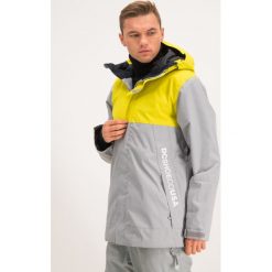 Kurtka snowboardowa DC Defy EDYTJ03092. Niebieskie kurtki sportowe męskie DC, m, bez wzorów, z poliesteru, bez kaptura, narciarskie. W wyprzedaży za 589,00 zł.