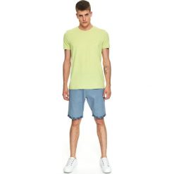 T-shirt gładki dopasowany. Zielone t-shirty męskie Top Secret, na zimę, xxl, bez wzorów, z bawełny, z okrągłym kołnierzem, krótkie. W wyprzedaży za 14,99 zł.