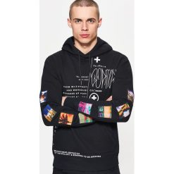 Bluza z nadrukiem - Czarny. Czarne bluzy męskie rozpinane marki Cropp, l, z nadrukiem. Za 69,99 zł.