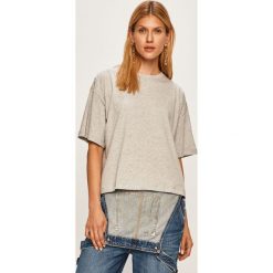 Pepe Jeans - T-shirt Mimi x Dua Lipa. Białe bluzki damskie Pepe Jeans, s, bez wzorów, z bawełny, casualowe, z okrągłym kołnierzem, z krótkim rękawem. W wyprzedaży za 99,90 zł.