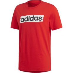 Adidas Koszulka Męska E Lin Brush T /Active Red L. Czerwone koszulki męskie Adidas, m, bez wzorów, z bawełny, klasyczne, z klasycznym kołnierzykiem, bez rękawów. Za 85,00 zł.