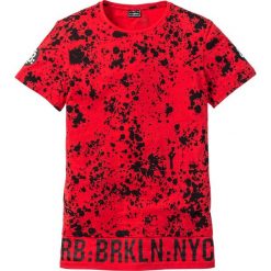 T-shirty męskie: Długi t-shirt Regular Fit bonprix truskawkowy z nadrukiem