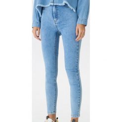 Jeansy high waist skinny - Niebieski. Niebieskie jeansy damskie House, bez wzorów, z jeansu, z podwyższonym stanem. Za 79,99 zł.