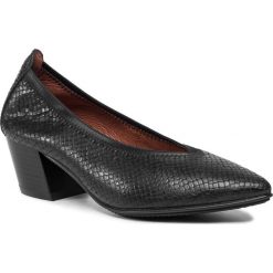 Półbuty HISPANITAS - Selena HI99224 Black. Czarne półbuty damskie Hispanitas, bez wzorów, ze skóry, bez obcasa, na obcasie, bez zapięcia. W wyprzedaży za 359,00 zł.