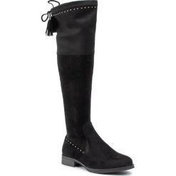 Muszkieterki XTI - 35138 Negro. Czarne kozaki damskie Xti, ze skóry ekologicznej, bez obcasa, na obcasie, bez zapięcia. W wyprzedaży za 199,00 zł.