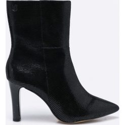 Caprice - Botki. Szare buty zimowe damskie Caprice, z materiału, na obcasie. W wyprzedaży za 199,90 zł.