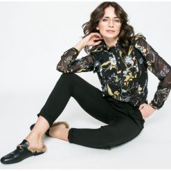 Only - Koszula Katrine. Czarne koszule damskie ONLY, s, bez wzorów, z poliesteru, casualowe, ze stójką, z długim rękawem. W wyprzedaży za 69,90 zł.
