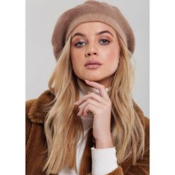 Ciemnobeżowy Beret Arsalan. Brązowe czapki damskie Renee, z dzianiny. Za 39,99 zł.