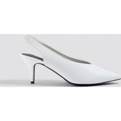 NA-KD Shoes Białe czółenka na niskim obcasie - White. Białe buty ślubne damskie marki NA-KD Shoes, ze skóry, na niskim obcasie, na obcasie. W wyprzedaży za 60,97 zł.