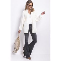 Kardigan oversize z wełną ecru. Swetry damskie e-margeritka.pl, s, bez wzorów, z wełny, klasyczne, z długim rękawem, długie, bez kaptura. Za 139,99 zł.