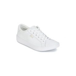 Buty Keds ACE CORE LEATHER. Białe trampki i tenisówki damskie marki Keds, bez wzorów, bez zapięcia. Za 335,20 zł.
