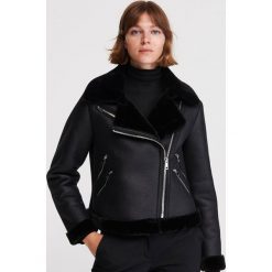 Kurtka w stylu motocyklowym - Czarny. Czarne kurtki damskie Reserved, bez wzorów, bez kaptura. Za 299,99 zł.