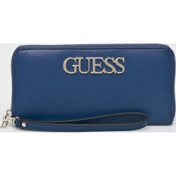 Guess Jeans - Portfel. Niebieskie portfele damskie Guess Jeans, z aplikacjami, z jeansu. Za 279,90 zł.