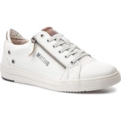 Sneakersy MUSTANG - 44A034 Weiss. Białe sneakersy męskie Mustang, bez zapięcia. W wyprzedaży za 149,00 zł.