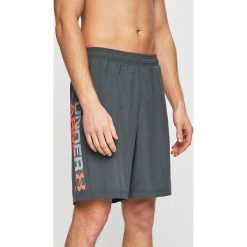 Under Armour - Szorty. Niebieskie spodenki sportowe męskie Under Armour, m, z nadrukiem, z poliesteru, sportowe. W wyprzedaży za 89,90 zł.