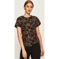 Only - T-shirt. Czarne bluzki damskie ONLY, s, z nadrukiem, z bawełny, casualowe, z okrągłym kołnierzem. W wyprzedaży za 59,90 zł.