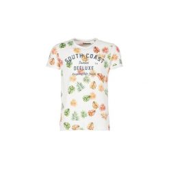 T-shirty z krótkim rękawem Deeluxe FRESH. Białe t-shirty męskie marki Deeluxe, xxl, bez wzorów, bez kołnierzyka, krótkie. Za 87,20 zł.
