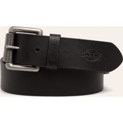 Dickies - Pasek skórzany. Czarne paski męskie Dickies, w paski, ze skóry. W wyprzedaży za 89,90 zł.