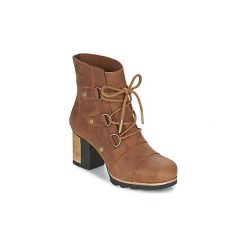 Botki Sorel ADDINGTON LACE. Pomarańczowe botki damskie marki Sorel, bez obcasa, bez zapięcia. Za 703,20 zł.