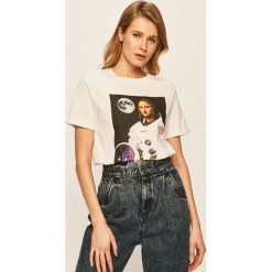Tally Weijl - T-shirt. Białe bluzki damskie TALLY WEIJL, s, z nadrukiem, z bawełny, casualowe, z okrągłym kołnierzem, z krótkim rękawem. Za 49,90 zł.