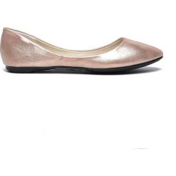 BALETKI DAMSKIE. Szare baleriny damskie Top Secret, bez wzorów, z jeansu, bez obcasa. W wyprzedaży za 39,99 zł.