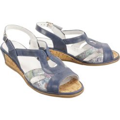 COMFORTABEL 710944-5 blau, sandały damskie. Sandały damskie Comfortabel, bez wzorów, ze skóry, bez obcasa, bez zapięcia. Za 299,90 zł.
