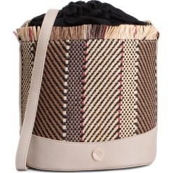 Torebka MONNARI - BAG3580-015 Beige. Pomarańczowe listonoszki damskie Monnari, z aplikacjami, ze skóry ekologicznej, na ramię, zdobione, bez dodatków. W wyprzedaży za 119,00 zł.