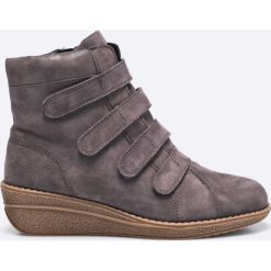 Caprice - Botki. Szare buty zimowe damskie Caprice, z materiału, z okrągłym noskiem, na koturnie. W wyprzedaży za 179,90 zł.
