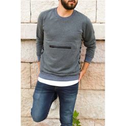 Męska bluza TOBIAS. Szare bluzy męskie Męska bluza TOBIAS, s, bez wzorów, bez kołnierzyka, bez rękawów. W wyprzedaży za 69,00 zł.