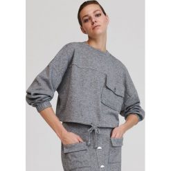Dzianinowa bluza - Szary. Szare bluzy damskie Reserved, s, bez wzorów, z dzianiny, bez rękawów, bez kaptura. W wyprzedaży za 95,99 zł.