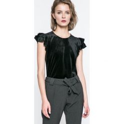 Only - Top. Szare topy damskie marki ONLY, s, z bawełny, z okrągłym kołnierzem. W wyprzedaży za 39,90 zł.