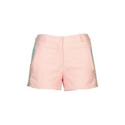 Szorty i Bermudy Color Block ALINE. Różowe szorty damskie Color Block, bez wzorów. W wyprzedaży za 183,20 zł.