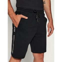 Szorty sportowe DC Middlegate Sweat EDYFB03082. Czarne spodnie męskie DC, xl, bez wzorów, z elastanu, sportowe. W wyprzedaży za 189,00 zł.