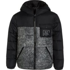 Rip Curl COLOR BLOCK PUFF Kurtka zimowa black. Czarne kurtki chłopięce marki Rip Curl, na zimę, z poliesteru. W wyprzedaży za 341,10 zł.