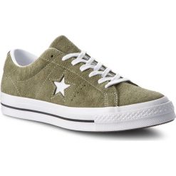 Tenisówki CONVERSE - One Star Ox 161576C Field Surplus/White/White. Zielone półbuty męskie Converse, na co dzień, bez wzorów, ze skóry, klasyczne, bez zapięcia. W wyprzedaży za 259,00 zł.