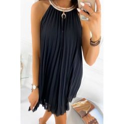 Sukienka TERZOLA BLACK. Czarne sukienki damskie IVET, na co dzień, na lato, bez wzorów, eleganckie, bez kołnierzyka, z krótkim rękawem, krótkie, mini. W wyprzedaży za 109,00 zł.