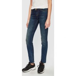 Mustang - Jeansy Jasmin. Niebieskie jeansy damskie Mustang, bez wzorów, z elastanu. Za 339,90 zł.