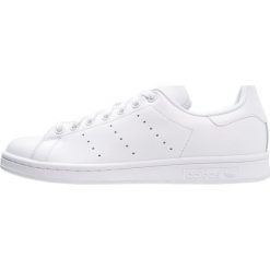 Adidas Originals STAN SMITH Tenisówki i Trampki white. Białe tenisówki męskie adidas Originals, z materiału. Za 389,00 zł.