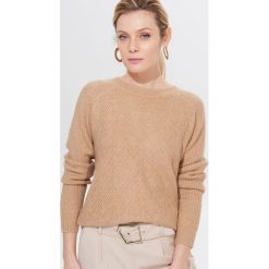 Sweter ze splotem w jodełkę - Beżowy. Brązowe swetry damskie Mohito, s. Za 119,99 zł.