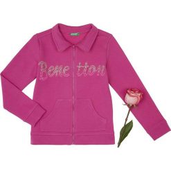 Bluza w kolorze różowym. Różowe bluzy niemowlęce Benetton Kids, z nadrukiem, z bawełny, bez rękawów, bez kaptura. W wyprzedaży za 35,95 zł.