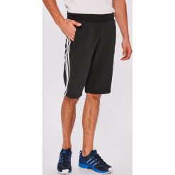 Adidas Originals - Szorty Curated Shorts. Czarne spodenki i szorty męskie marki adidas Originals, s, z bawełny, sportowe. W wyprzedaży za 199,90 zł.